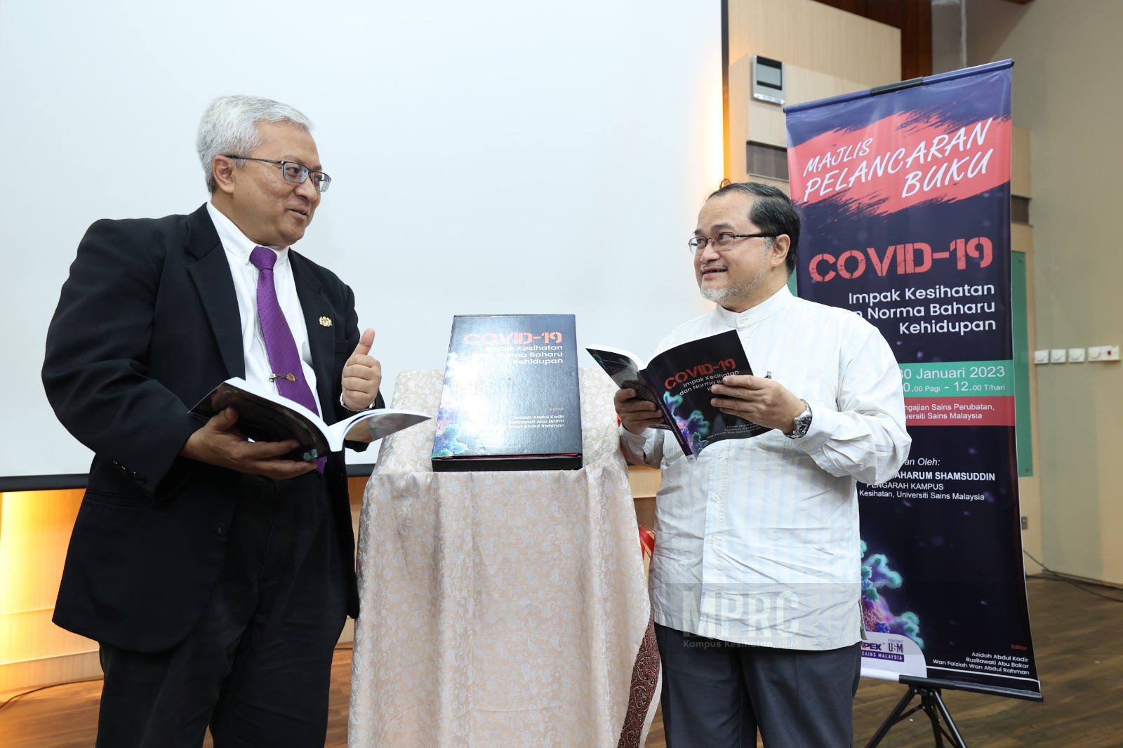 BUKU COVID 19 SUMBER RUJUKAN PADA MASYARAKAT