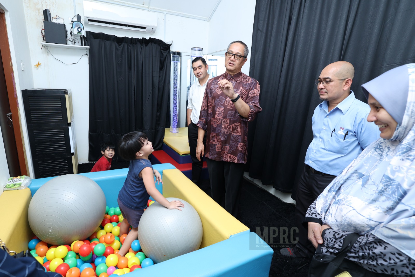DELEGASI KPT KEMENTERIAN KEWANGAN JKM DAN WAKIL UA TINJAU PELAKSANAAN GERAN LIBATSAMA UNIVERSITI KOMUNITI PPDK USM 4