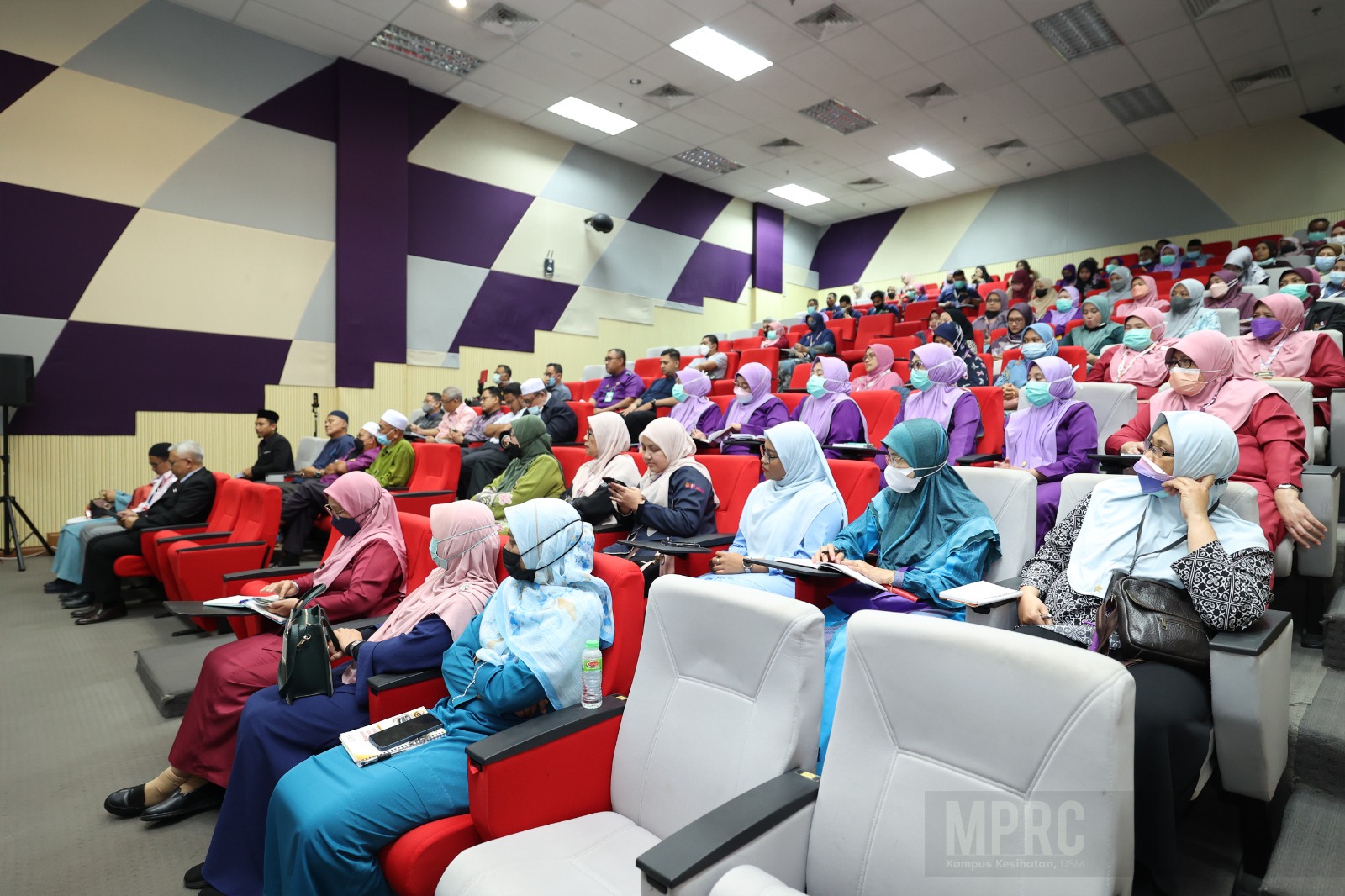 RAMADAN WARGA KAMPUS DISERU PERTINGKAT IBADAH SEIRING PRESTASI KERJA 2