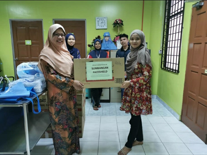 PELINDUNG MUKA 1