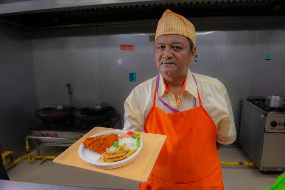 TUKANG MASAK 1