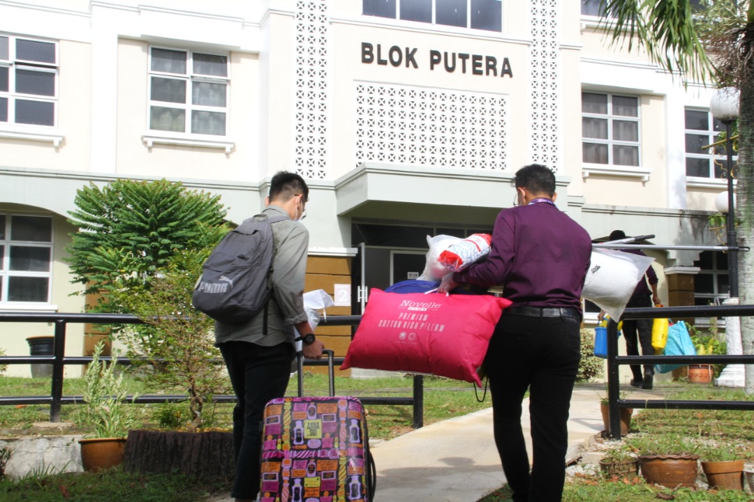 MENDAFTAR DI USM 4